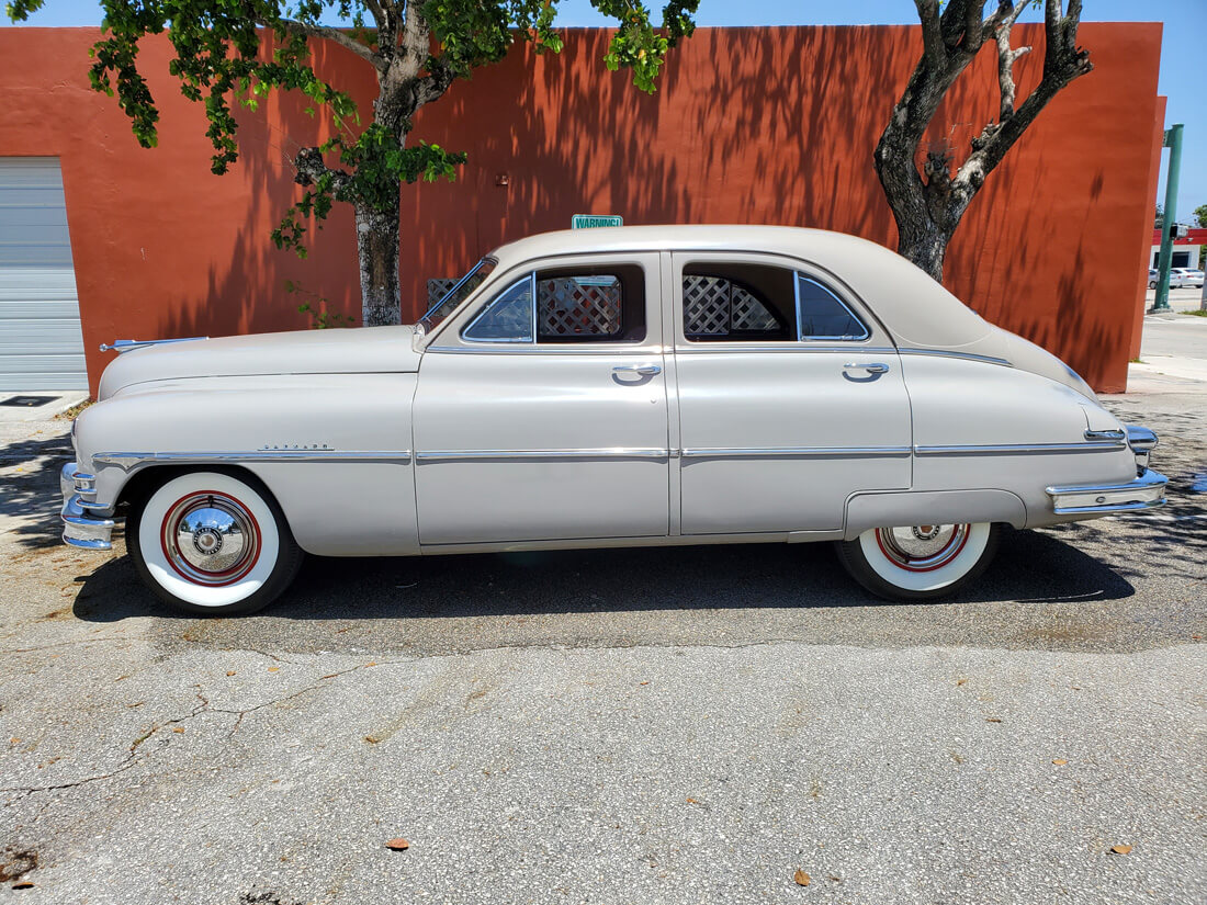 1950 Packard Deluxe Sedan