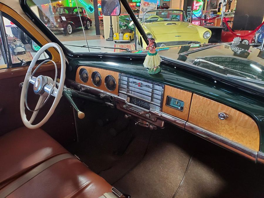 1949 Plymouth Special Deluxe Woodie Stationwagon Dashboard