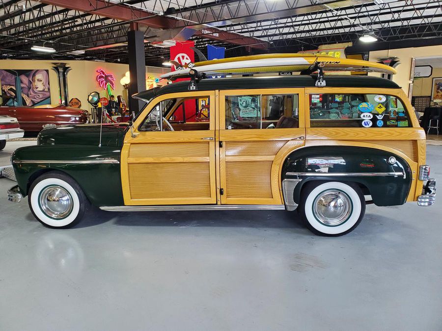 1949 Plymouth Special Deluxe Woodie Stationwagon